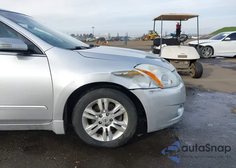 2011 Nissan Altima 2.5 S z USA, uszkodzony, nr VIN 1N4AL2AP3BN420463